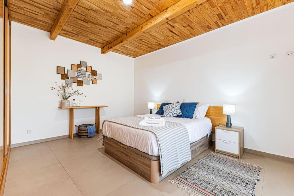 Holiday home Salicos House - - Benagil